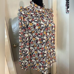 1.STATE Women’s Pleated Floral Top. Size medium